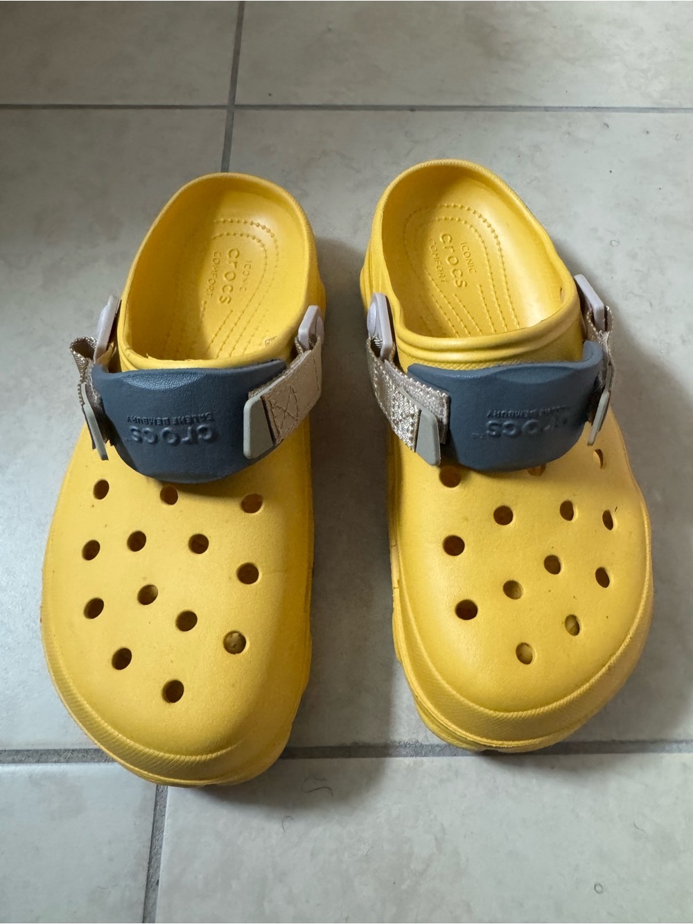 CROCS Yellow Clog Mens US 11